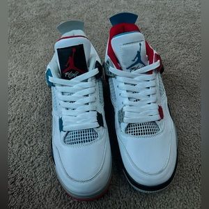 Jordan Retro ‘What The 4’